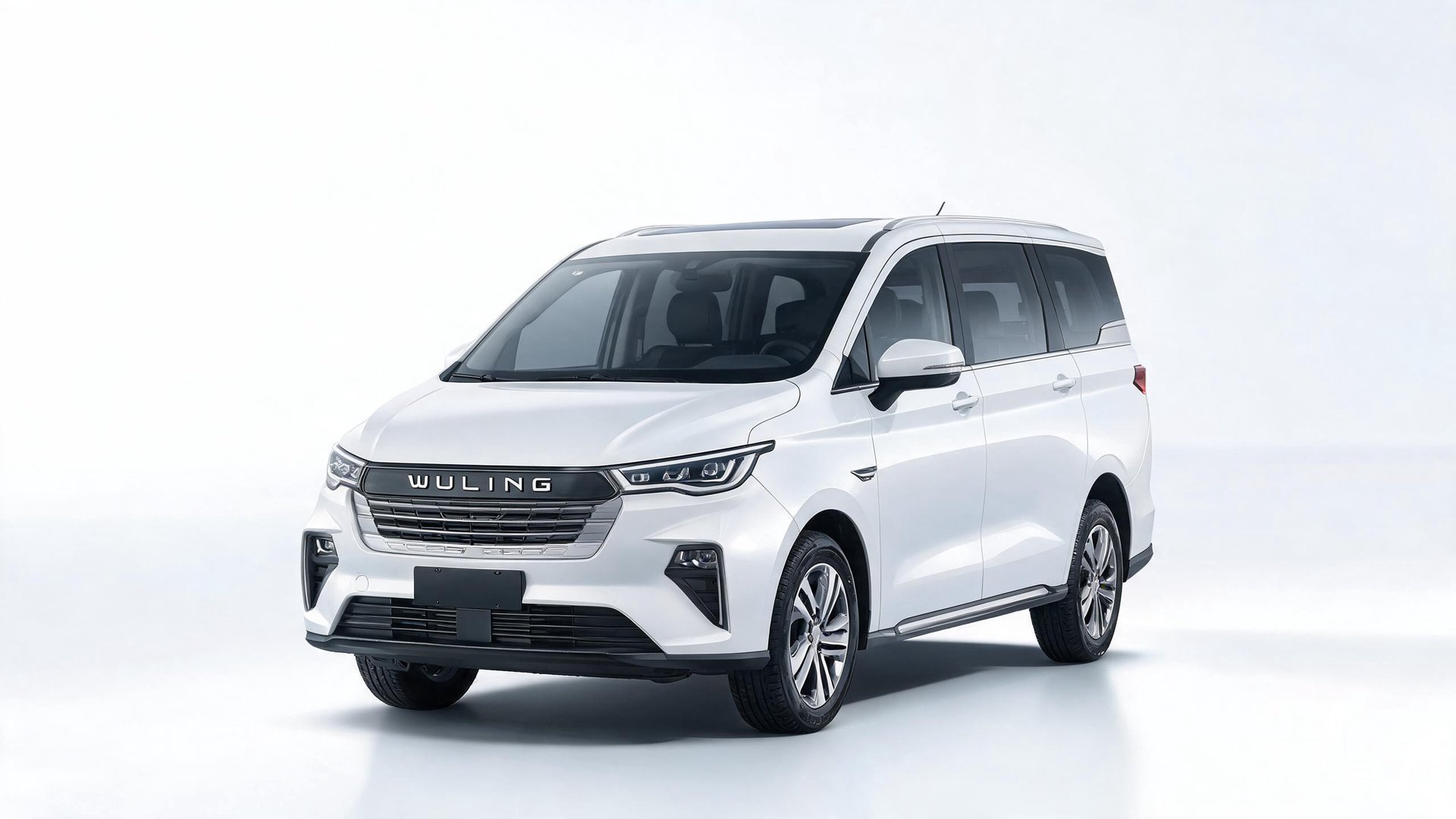 Wuling Hongguang PLUS